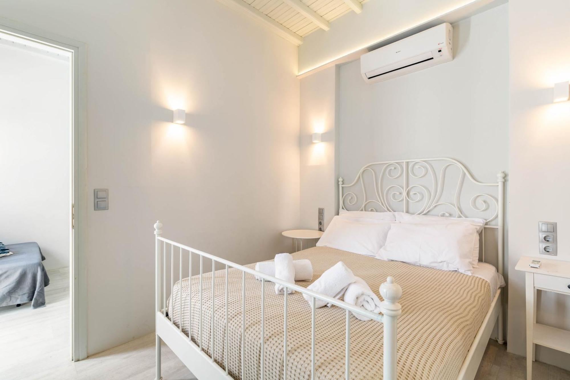 Elenitas Flat Next To The Windmills Mykonos Town Exterior foto